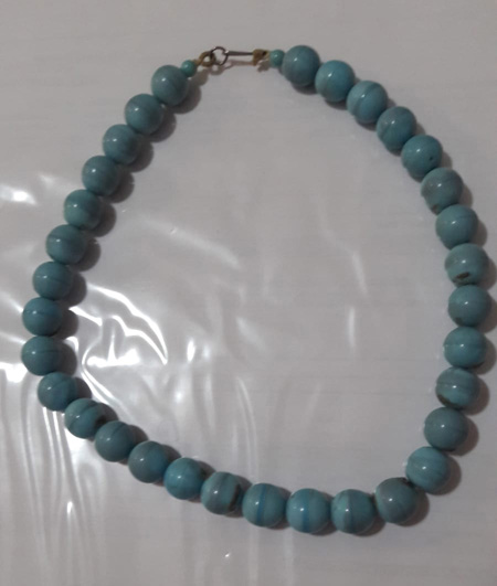 חרוזים בשרשרת